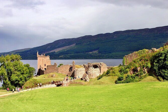 Loch Ness Urquhart Culloden Clava Cawdor Whisky tasting Inverness - Lunch at The Cawdor Tavern: simple Highland comfort on the estate